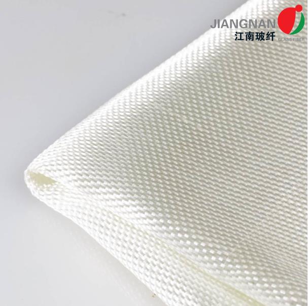 无碱3784工业级耐高温良性隔热防火玻璃纤维布
